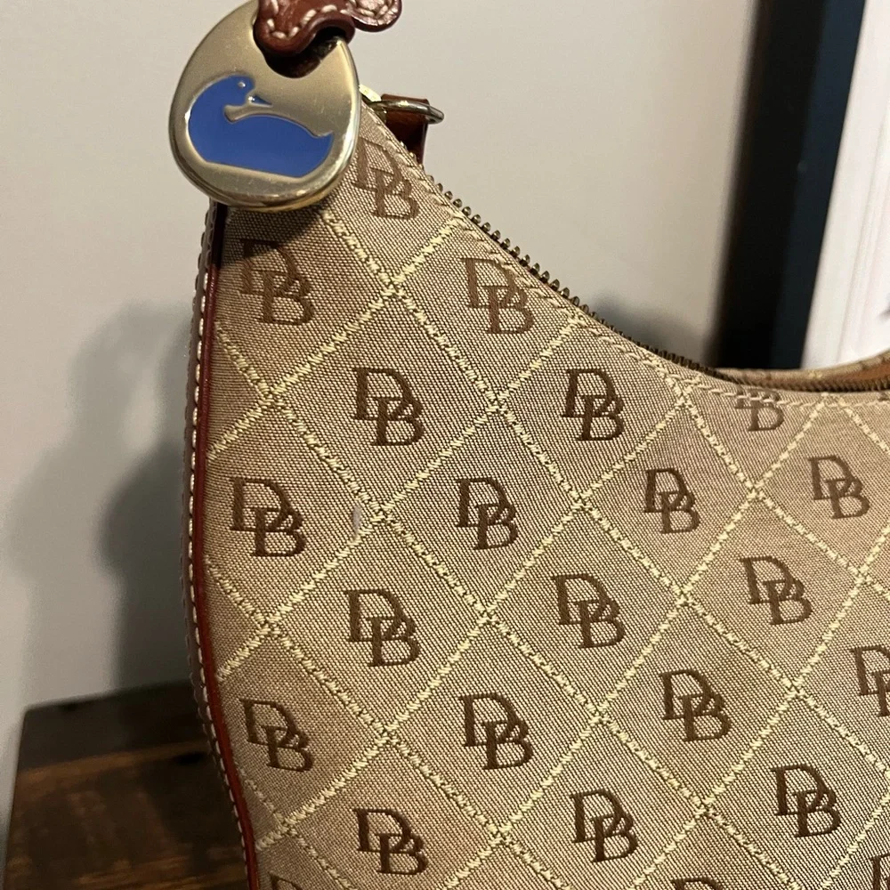 Dooney & Bourke Tan Brown Shoulder Bag with Monogram - Picture 2 of 5